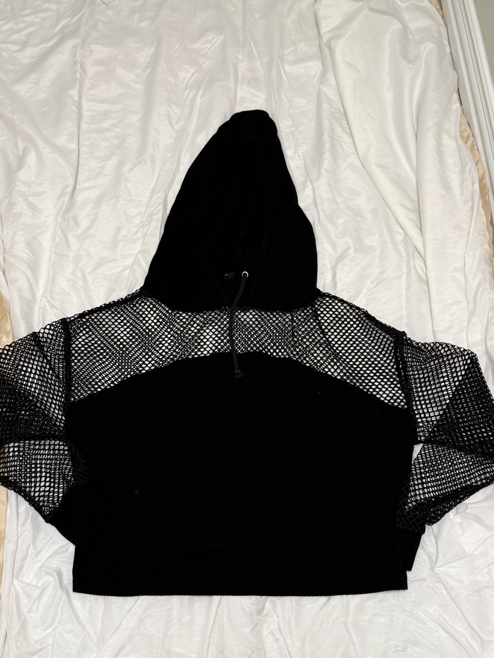 VENUS Black Mesh-Panel Hoodie crop top